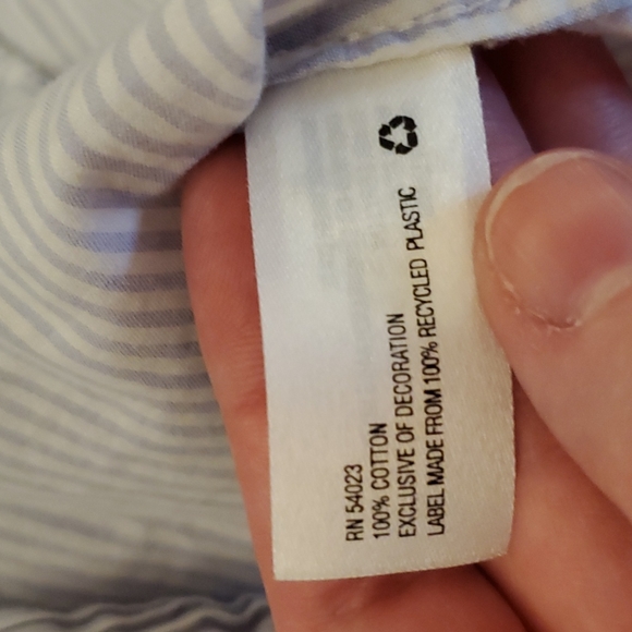 Gap striped button down, size small - Picture 4 of 6
